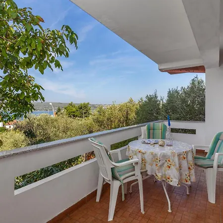 Apartment Nice Apartment In Punat With Wifi